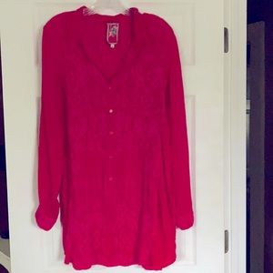 Deep red/pink blouse long and lite